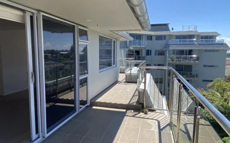 bayswater-village-metlifecare-top-floor-apartment-with-mount-views-45044