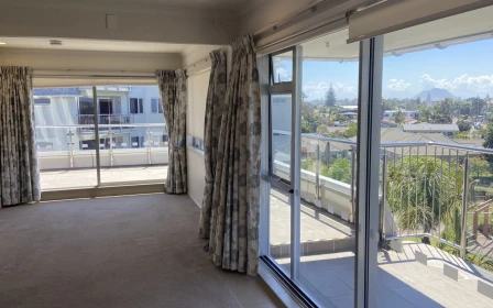 bayswater-village-metlifecare-top-floor-apartment-with-mount-views-45047