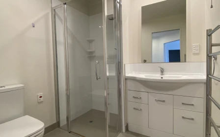 bayswater-village-metlifecare-top-floor-apartment-with-mount-views-45056