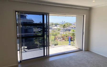 bayswater-village-metlifecare-top-floor-apartment-with-views-45036