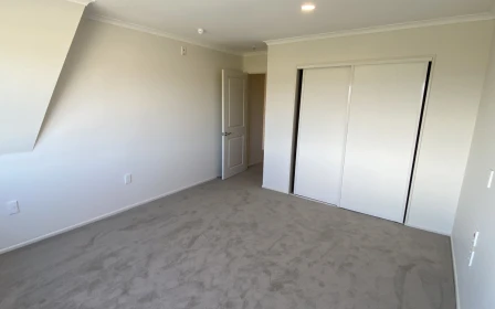 bayswater-village-metlifecare-top-floor-apartment-with-views-45041