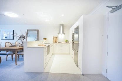 bert-sutcliffe-retirement-village-bowling-green-action-47392