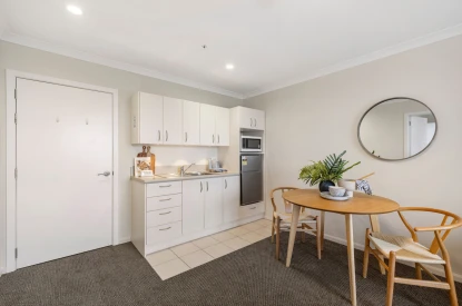 bob-owens-retirement-village-fantastic-views-46545