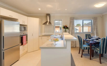 bob-owens-retirement-village-gorgeous-garden-views-44549