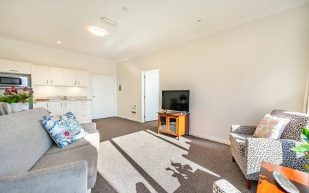 bob-scott-retirement-village-easy-living-42885