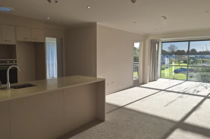coastal-villas-metlifecare-sunny-and-secure-apartment-living-50330