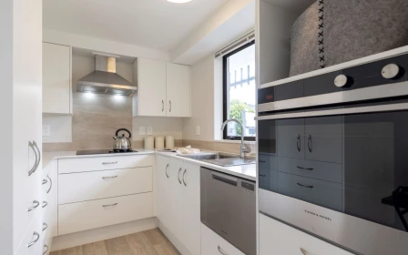 crestwood-village-metlifecare-spacious-refurbished-46258