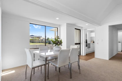 crestwood-village-metlifecare-two-bedroom-unit-with-a-view-49615