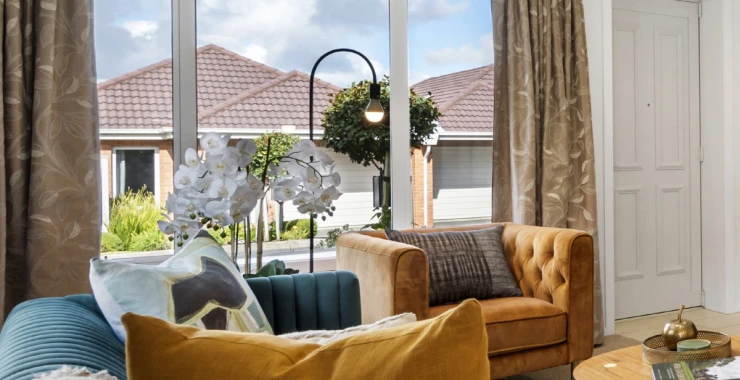 diana-isaac-retirement-village-bowling-green-action-48097