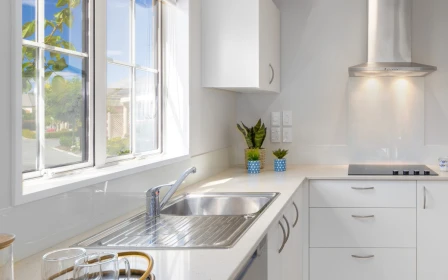 diana-isaac-retirement-village-bowling-green-action-48098