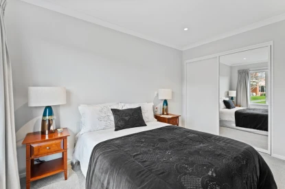 diana-isaac-retirement-village-bowling-green-action-48099