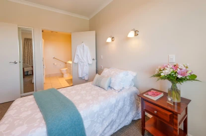 diana-isaac-retirement-village-care-free-living-47761