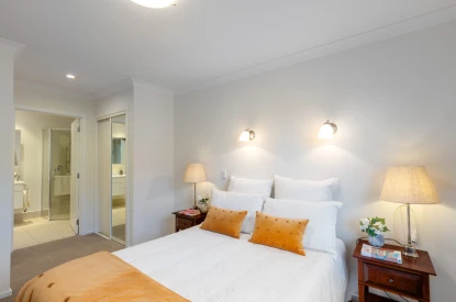 diana-isaac-retirement-village-space-and-sunshine-42241