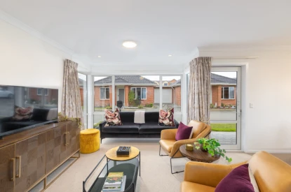 diana-isaac-retirement-village-sunny-haven-45957