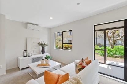 edgewater-village-metlifecare-ground-floor-living-in-a-garden-setting-50659