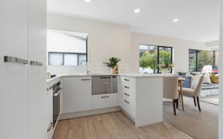 edgewater-village-metlifecare-sunny-north-facing-corner-brick-villa-51847