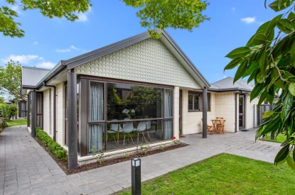 elmswood-village-2-bed-villa-in-private-garden-oasis-50746