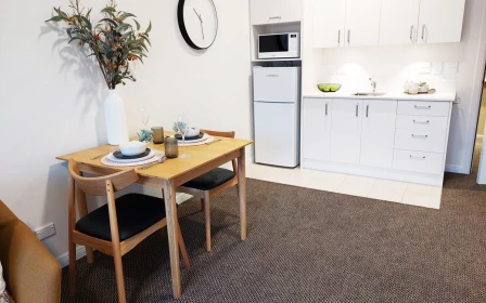 essie-summers-retirement-village-easy-living-43233