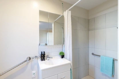 essie-summers-retirement-village-lovely-courtyard-outlook-47271