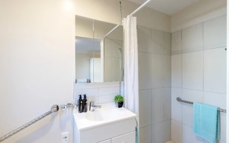 essie-summers-retirement-village-lovely-courtyard-outlook-47271