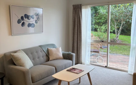 greenview-park-retirement-village-one-bedroom-sunny-corner-apartment-51710