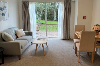 greenview-park-retirement-village-one-bedroom-sunny-corner-apartment-51711