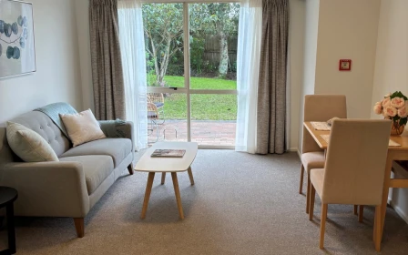 greenview-park-retirement-village-one-bedroom-sunny-corner-apartment-51711