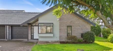 2-bedroom villa with bush views