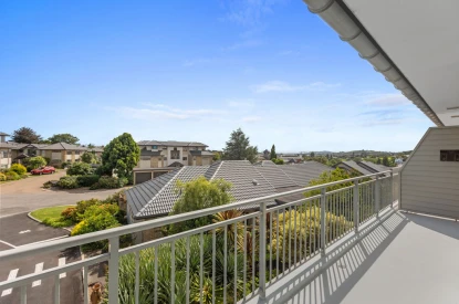 greenwood-park-metlifecare-3-bedroom-study-apartment-with-views-copy-47182