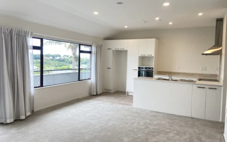 greenwood-park-metlifecare-top-floor-apartment-with-views-46612