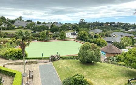 greenwood-park-metlifecare-top-floor-apartment-with-views-46622