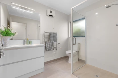 greenwood-park-metlifecare-villa-with-a-private-outdoor-patio-47578