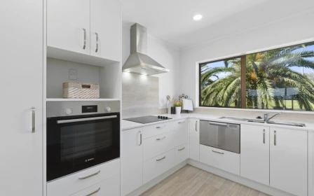 hibiscus-coast-village-metlifecare-sitting-on-top-of-the-world-copy-copy-42596