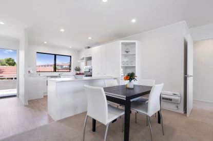 hibiscus-coast-village-metlifecare-sitting-on-top-of-the-world-copy-copy-42601