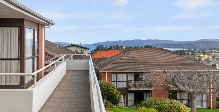 hillsborough-heights-metlifecare-amazing-views-41475