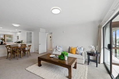 hillsborough-heights-metlifecare-quiet-sunny-41982