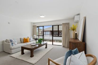 hillsborough-heights-metlifecare-quiet-sunny-41983