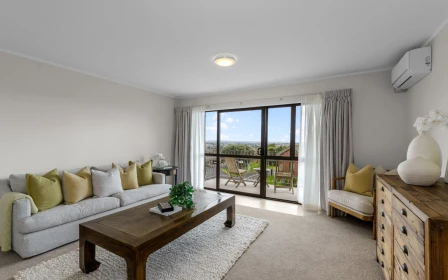 hillsborough-heights-metlifecare-sky-tower-waitakere-ranges-54675