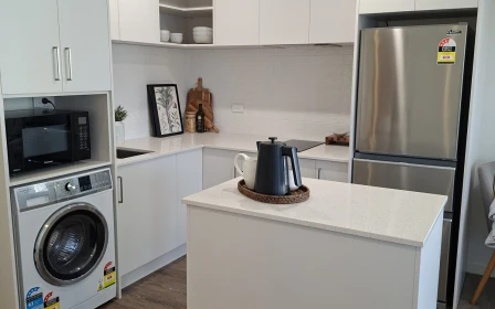 ilam-arvida-well-appointed-1-bedroom-apartment-53530
