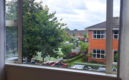 jane-mander-retirement-village-bowling-green-action-43402