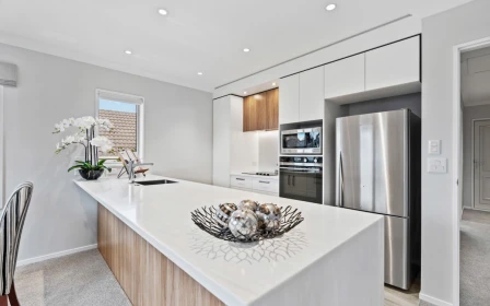 jane-mander-retirement-village-close-to-it-all-43185