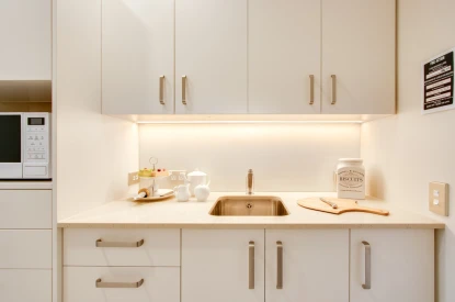 jane-winstone-retirement-village-morning-sun-delight-43175