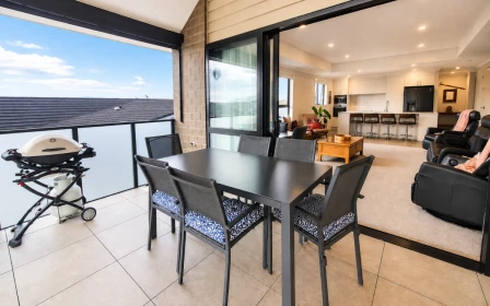 karaka-lifestyle-estate-stunning-three-bedroom-apartment-51134