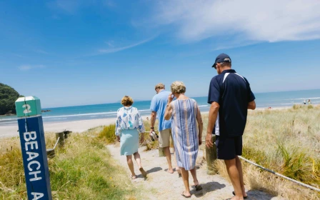 karaka-pines-waihi-beach-the-kestrel-an-entertainers-delight-54227