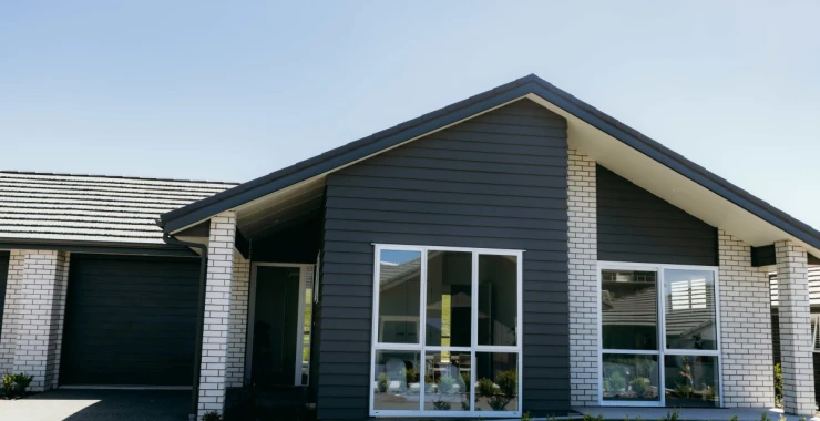 karaka-pines-waihi-beach-two-bedroom-single-garage-45079