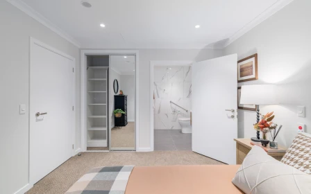 kevin-hickman-retirement-village-afternoon-sun-delight-43455