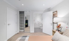 kevin-hickman-retirement-village-afternoon-sun-delight-43455