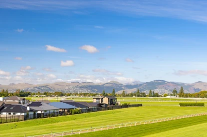 kevin-hickman-retirement-village-sun-space-views-43207