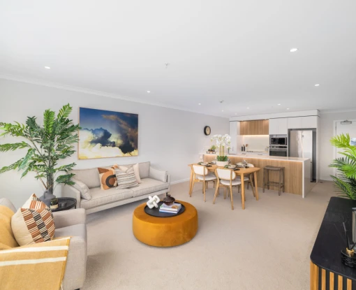 kevin-hickman-retirement-village-sunny-and-bright-41987