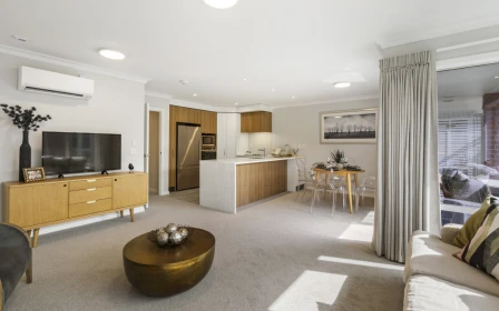 linda-jones-retirement-village-sunny-warm-43587